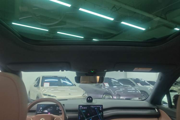 Used Nio ES8 2023 75 kWh Executive Edition Headliner