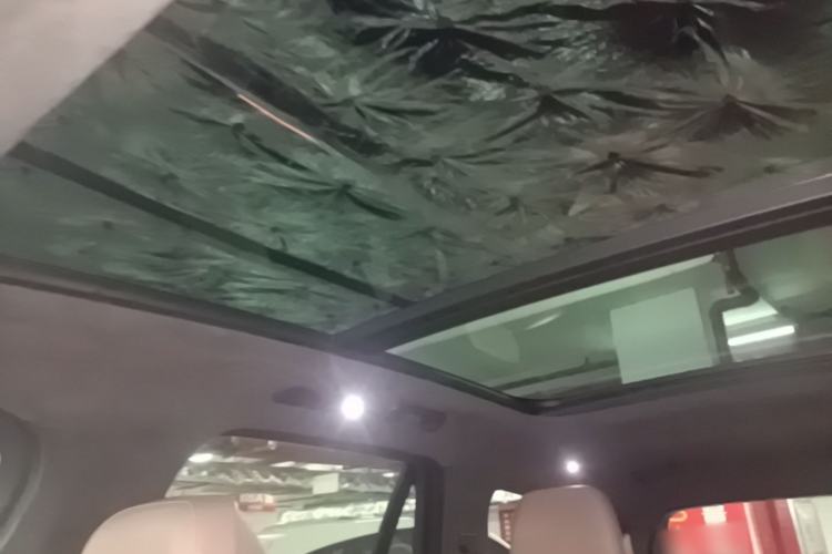 Used Nio ES8 2023 75 kWh Headliner