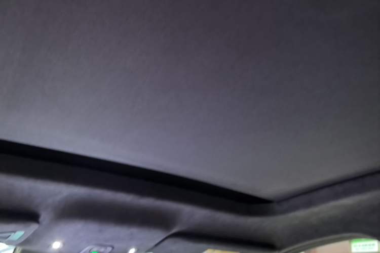 Used Nio ES8 2023 75 kWh Headliner