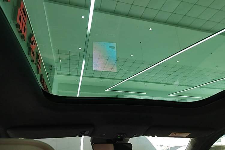 Used Nio ES8 2023 75 kWh Headliner
