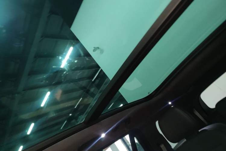 Used Nio ES8 2023 75 kWh Headliner