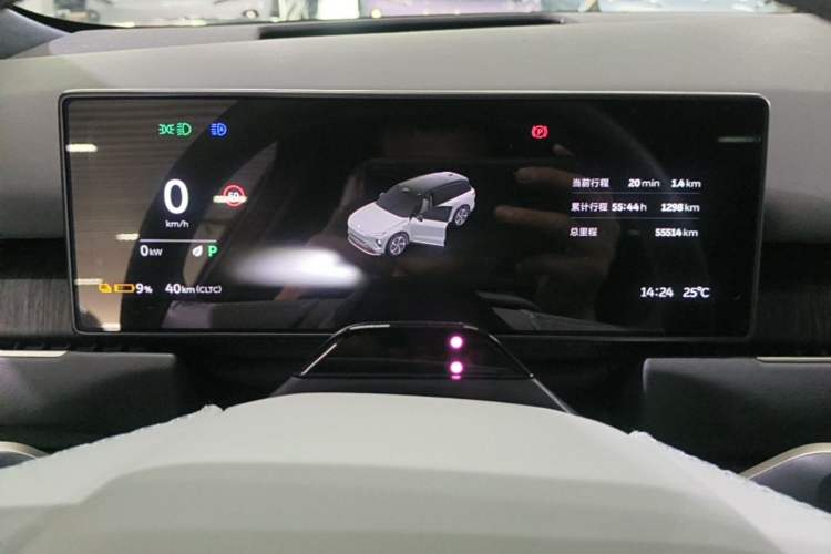 Used Nio ES8 2023 75 kWh Instrument Cluster
