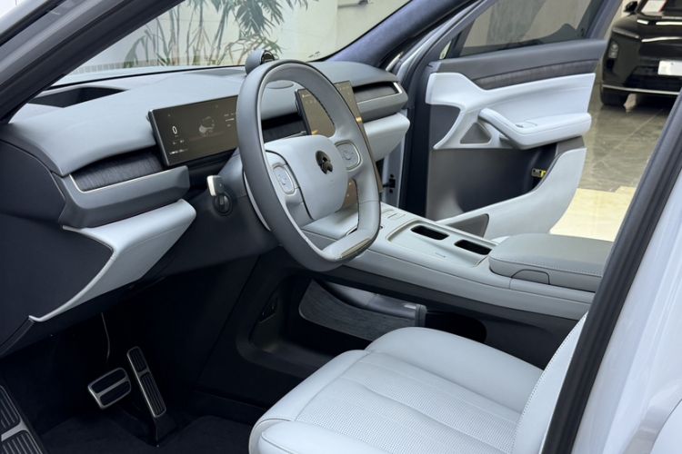 Used Nio ES8 2023 100kWh Interior 12