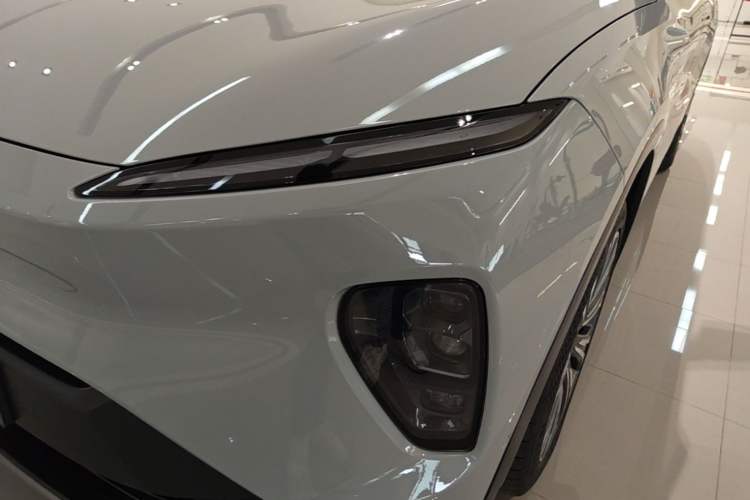 Used Nio ES8 2023 100kWh Executive Edition Left Front Headlight