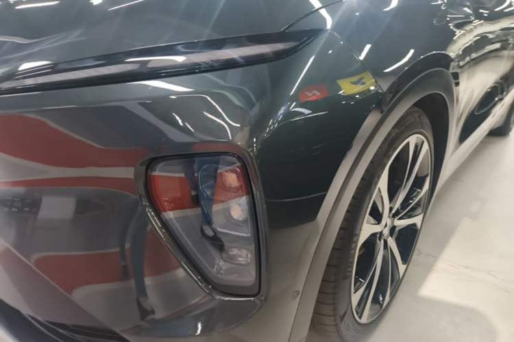 Used Nio ES8 2023 75 kWh Left Front Headlight