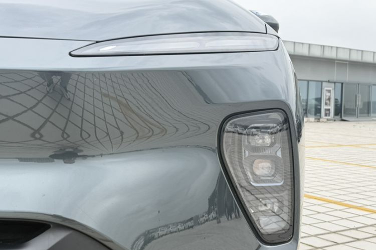 Used Nio ES8 2023 100kWh Signature Edition Left Front Headlight