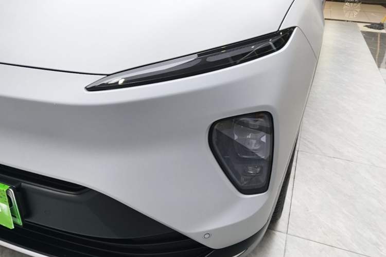 Used Nio ES8 2023 75 kWh Left Front Headlight