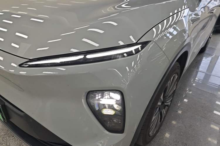 Used Nio ES8 2023 75 kWh Left Front Headlight