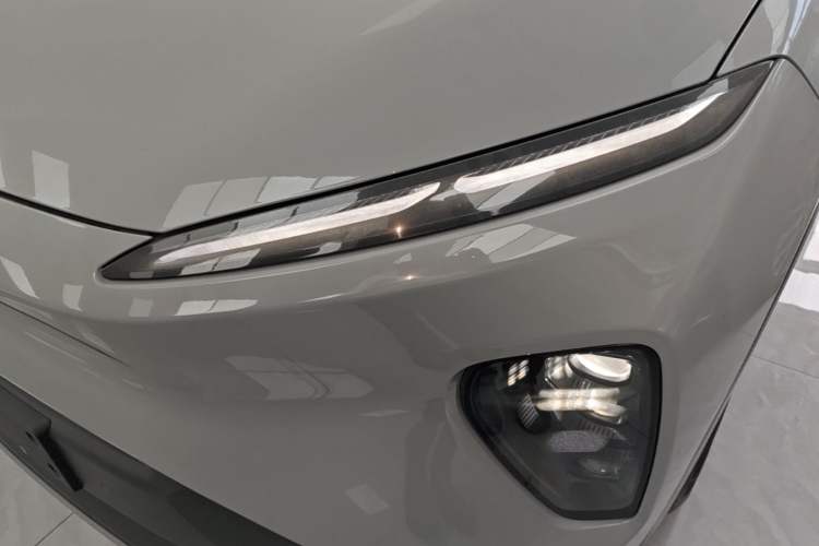 Used Nio ES8 2023 75 kWh Executive Edition Left Front Headlight