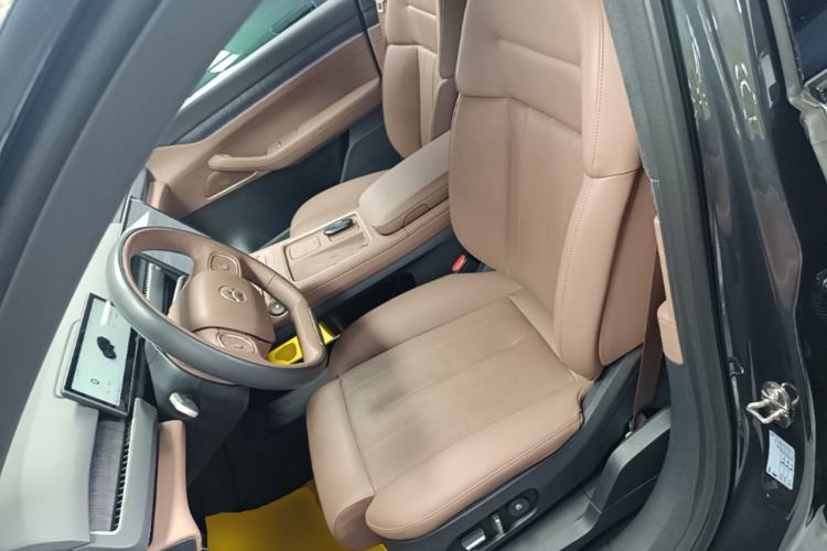 Used Nio ES8 2023 100kWh Signature Edition Left Front Seat