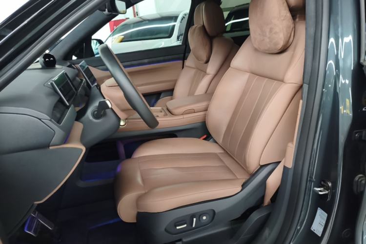 Used Nio ES8 2023 100kWh Signature Edition Left Front Seat