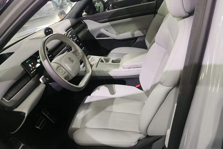 Used Nio ES8 2023 75 kWh Left Front Seat