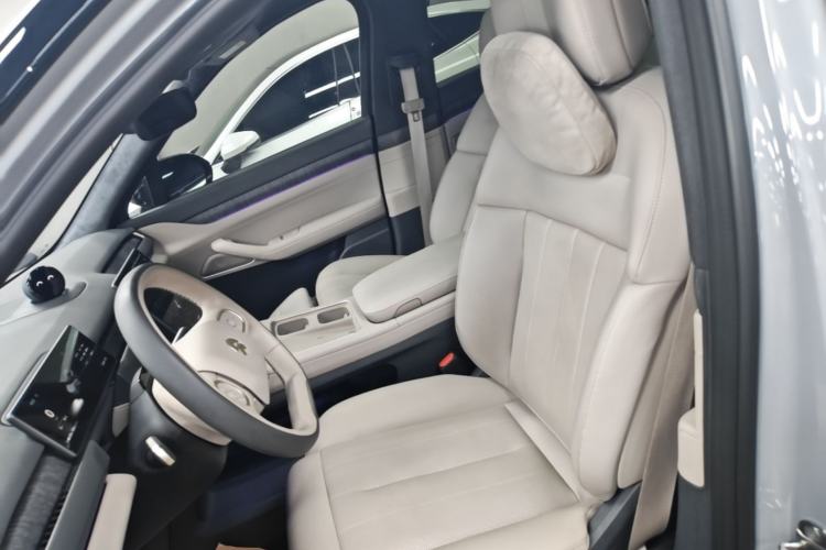 Used Nio ES8 2023 75 kWh Executive Edition Left Front Seat