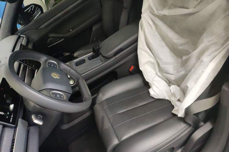 Used Nio ES8 2023 75 kWh Left Front Seat