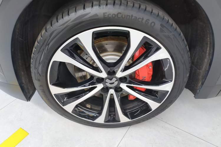 Used Nio ES8 2023 100kWh Signature Edition Left Front Wheel Hub
