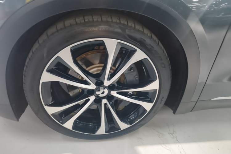 Used Nio ES8 2023 75 kWh Left Front Wheel Hub