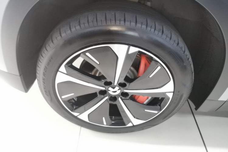 Used Nio ES8 2023 100kWh Left Front Wheel Hub