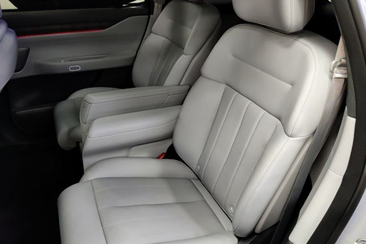 Used Nio ES8 2023 75 kWh Left Rear Seat