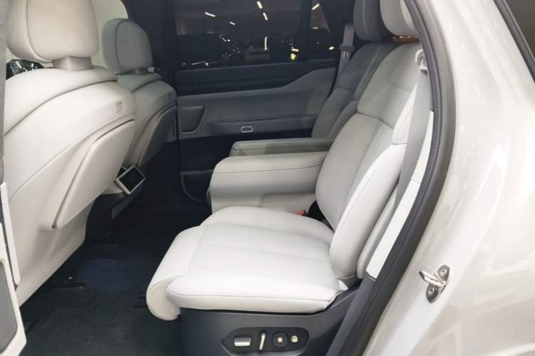 Used Nio ES8 2023 75 kWh Left Rear Seat