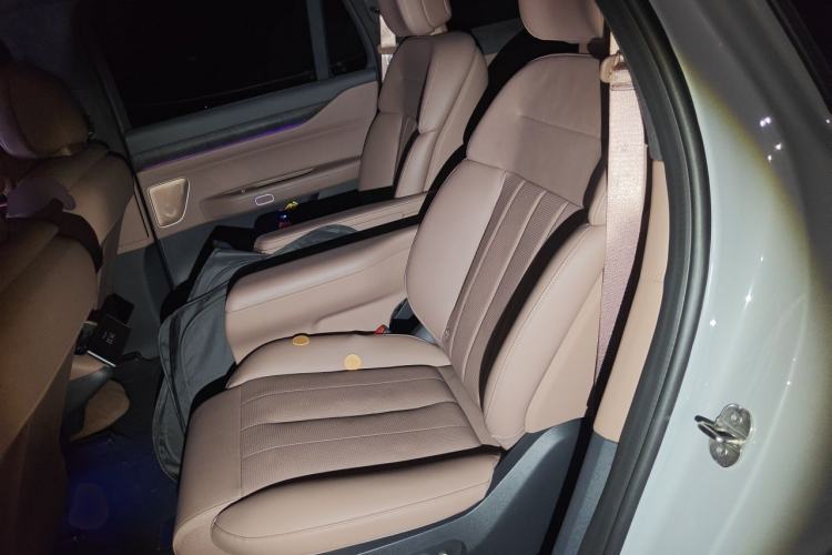 Used Nio ES8 2023 75 kWh Left Rear Seat