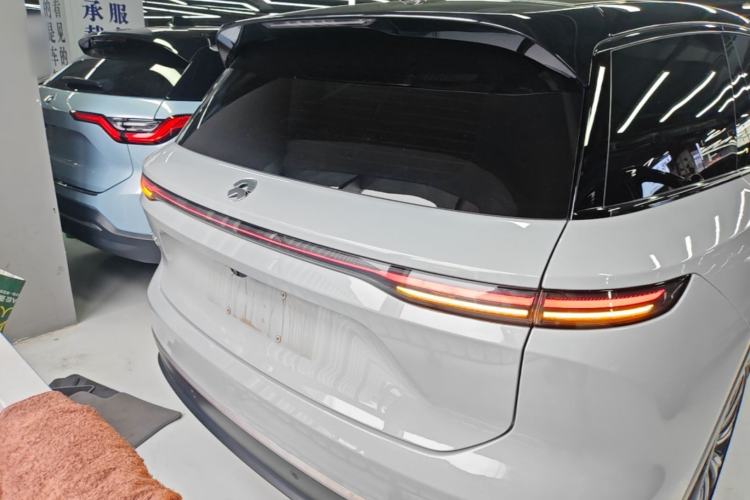 Used Nio ES8 2023 75 kWh Rear