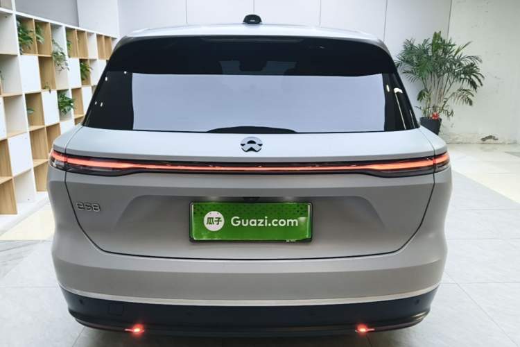 Used Nio ES8 2023 75 kWh Rear