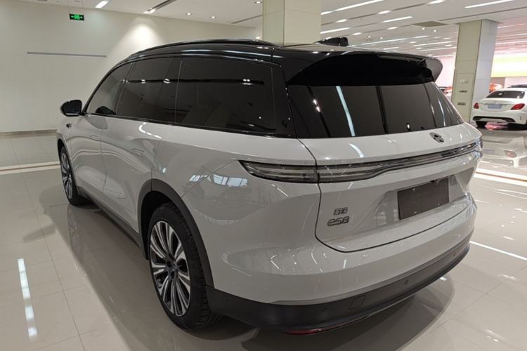 Used Nio ES8 2023 100kWh Executive Edition Rear Left 45 Deg
