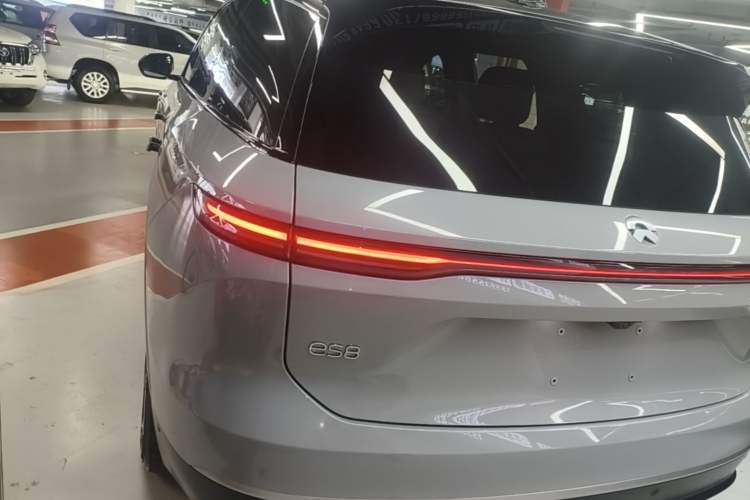 Used Nio ES8 2023 75 kWh Rear Left 45 Deg