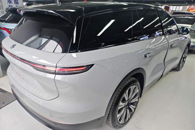 Used Nio ES8 2023 75 kWh Rear Right 45 Deg