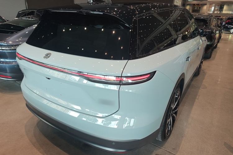 Used Nio ES8 2023 100kWh Signature Edition Rear Right 45 Deg
