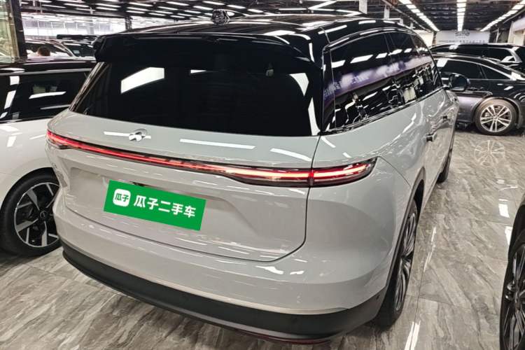 Used Nio ES8 2023 75 kWh Executive Edition Rear Right 45 Deg