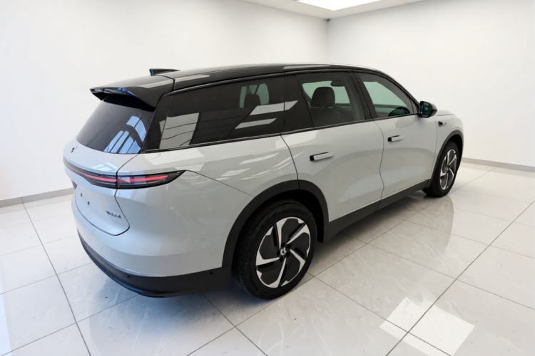 Used Nio ES8 2023 75 kWh Executive Edition Rear Right 45 Deg