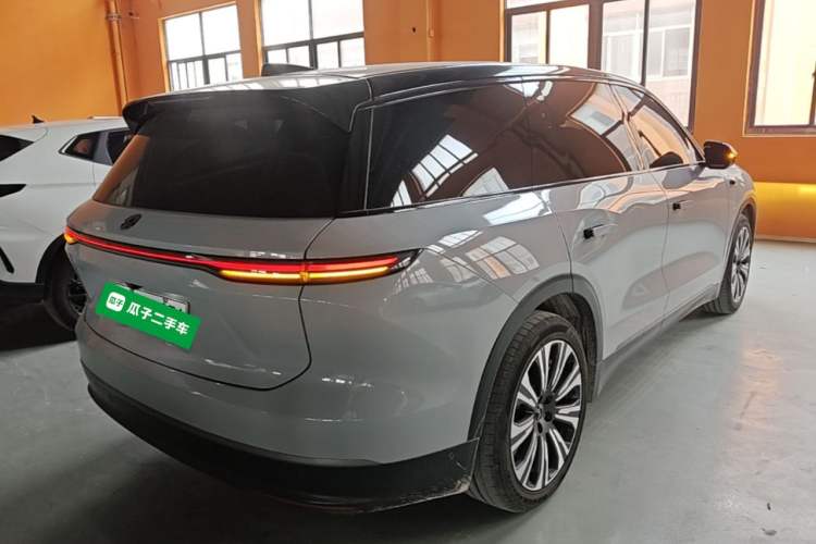 Used Nio ES8 2023 75 kWh Rear Right 45 Deg
