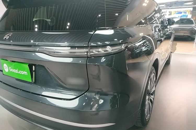 Used Nio ES8 2023 75 kWh Right Rear Taillight