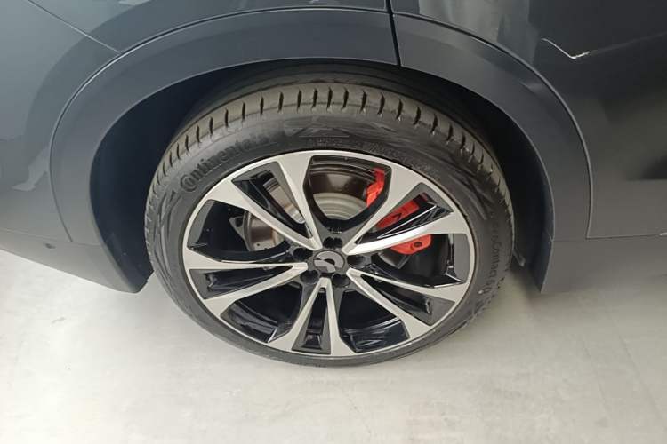 Used Nio ES8 2023 100kWh Signature Edition Right Rear Wheel Hub
