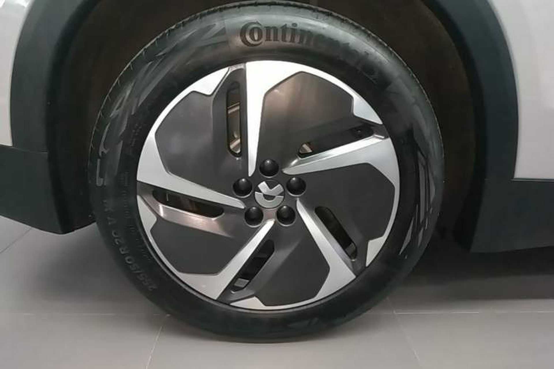 Used Nio ES8 2023 75 kWh Right Rear Wheel Hub