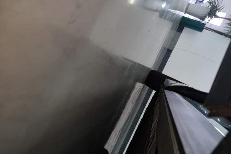Used Nio ES8 2023 75 kWh Right Side Sill