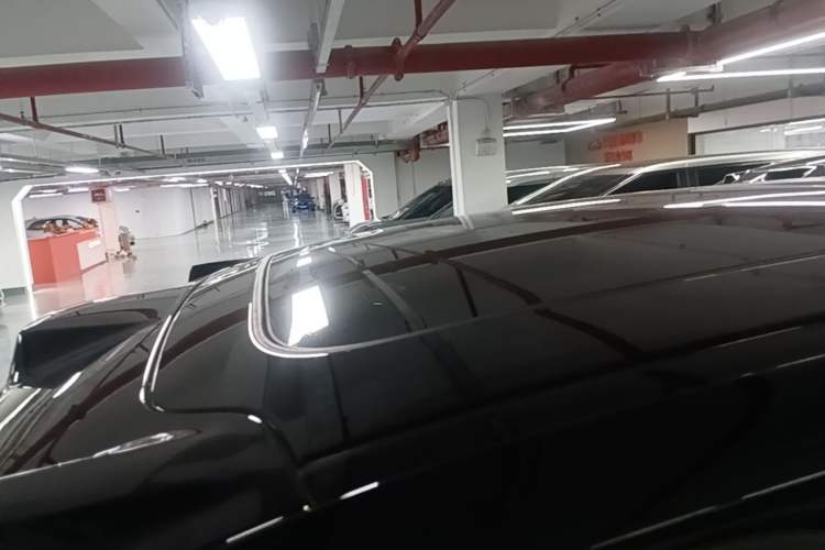 Used Nio ES8 2023 75 kWh Executive Edition Roof