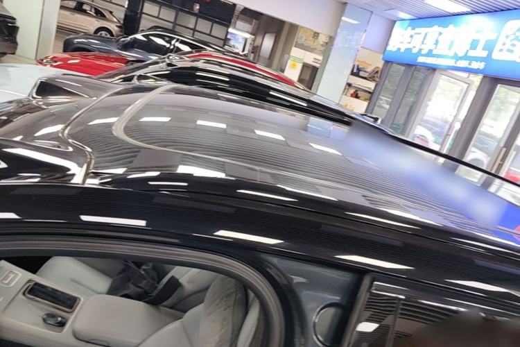 Used Nio ES8 2023 75 kWh Roof