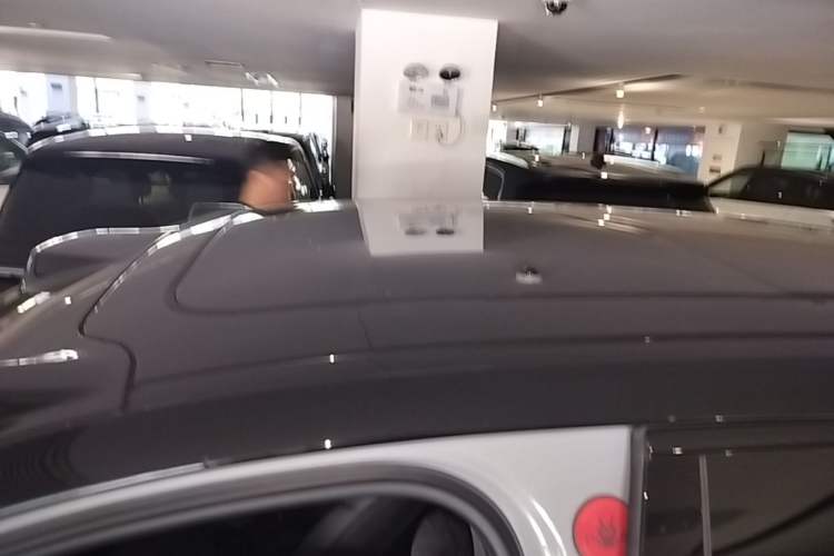 Used Nio ES8 2023 75 kWh Executive Edition Roof
