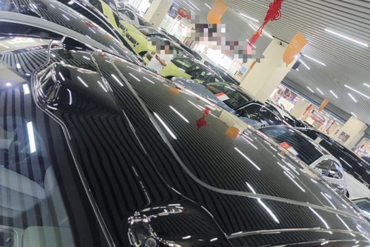 Used Nio ES8 2023 75 kWh Roof
