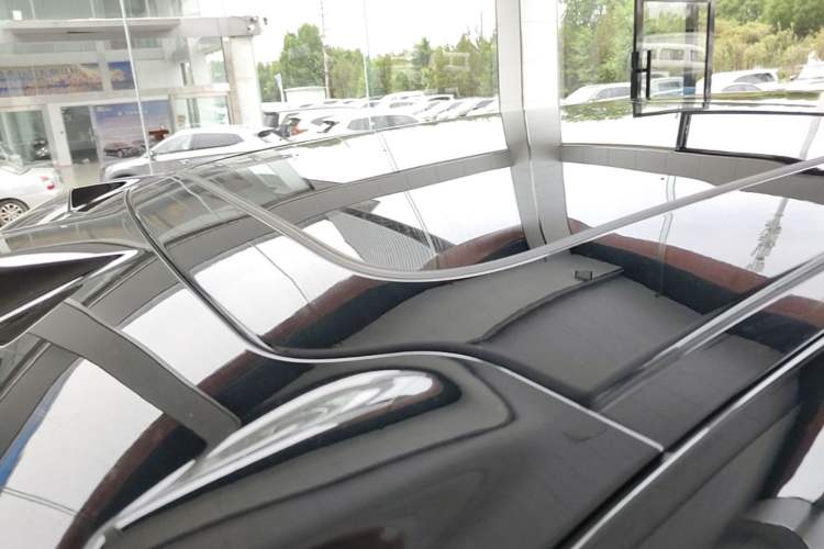 Used Nio ES8 2023 75 kWh Roof