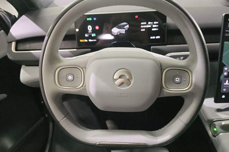 Used Nio ES8 2023 75 kWh Steering Wheel