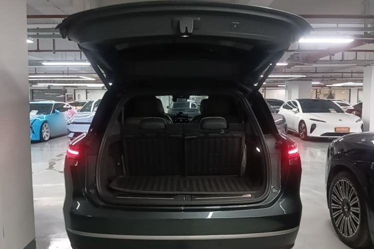 Used Nio ES8 2023 75 kWh Executive Edition Trunk
