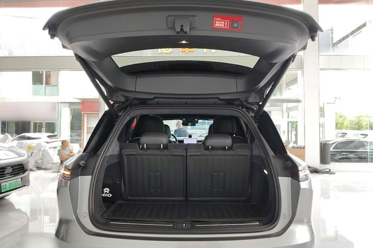 Used Nio ES8 2023 75 kWh Trunk