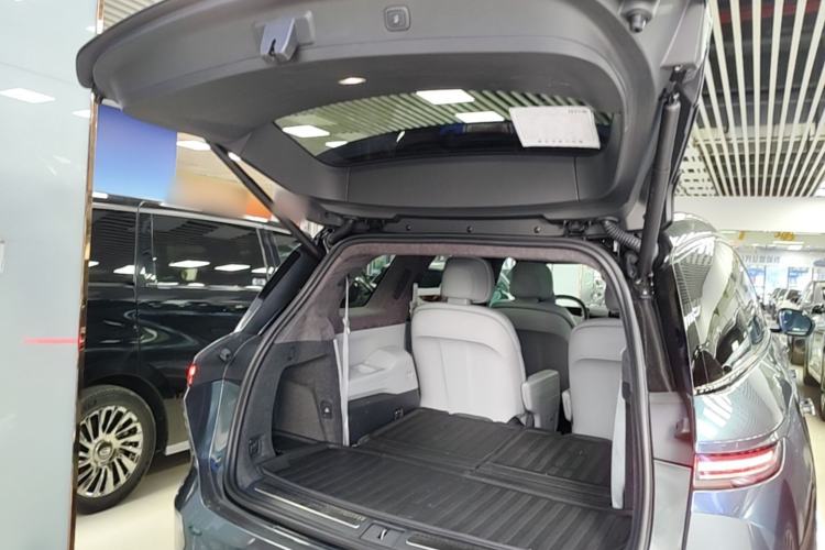Used Nio ES8 2023 75 kWh Trunk