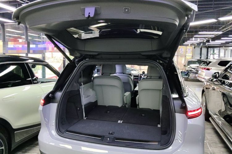 Used Nio ES8 2023 75 kWh Trunk
