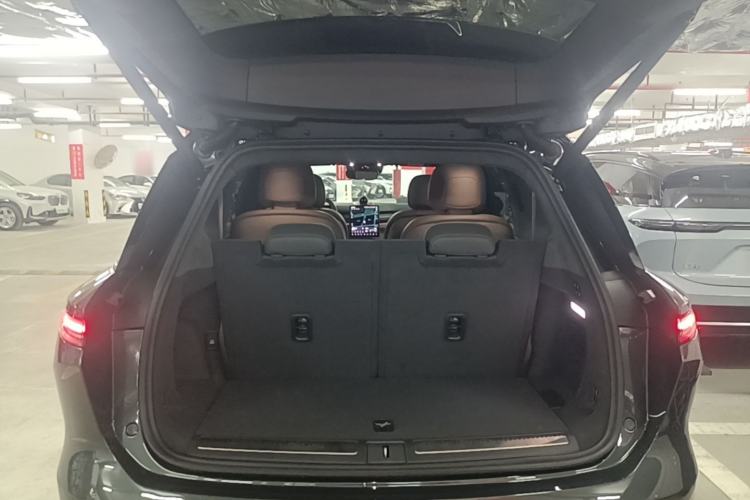 Used Nio ES8 2023 75 kWh Trunk