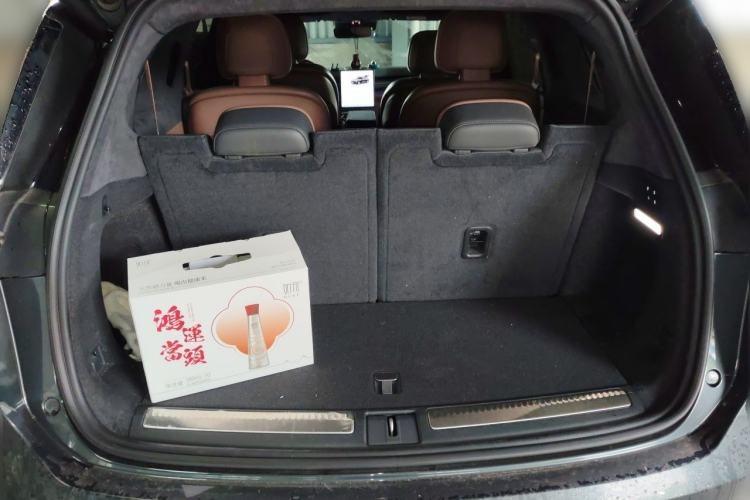 Used Nio ES8 2023 100kWh Trunk