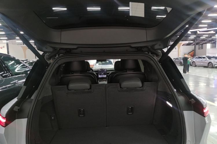 Used Nio ES8 2023 75 kWh Trunk